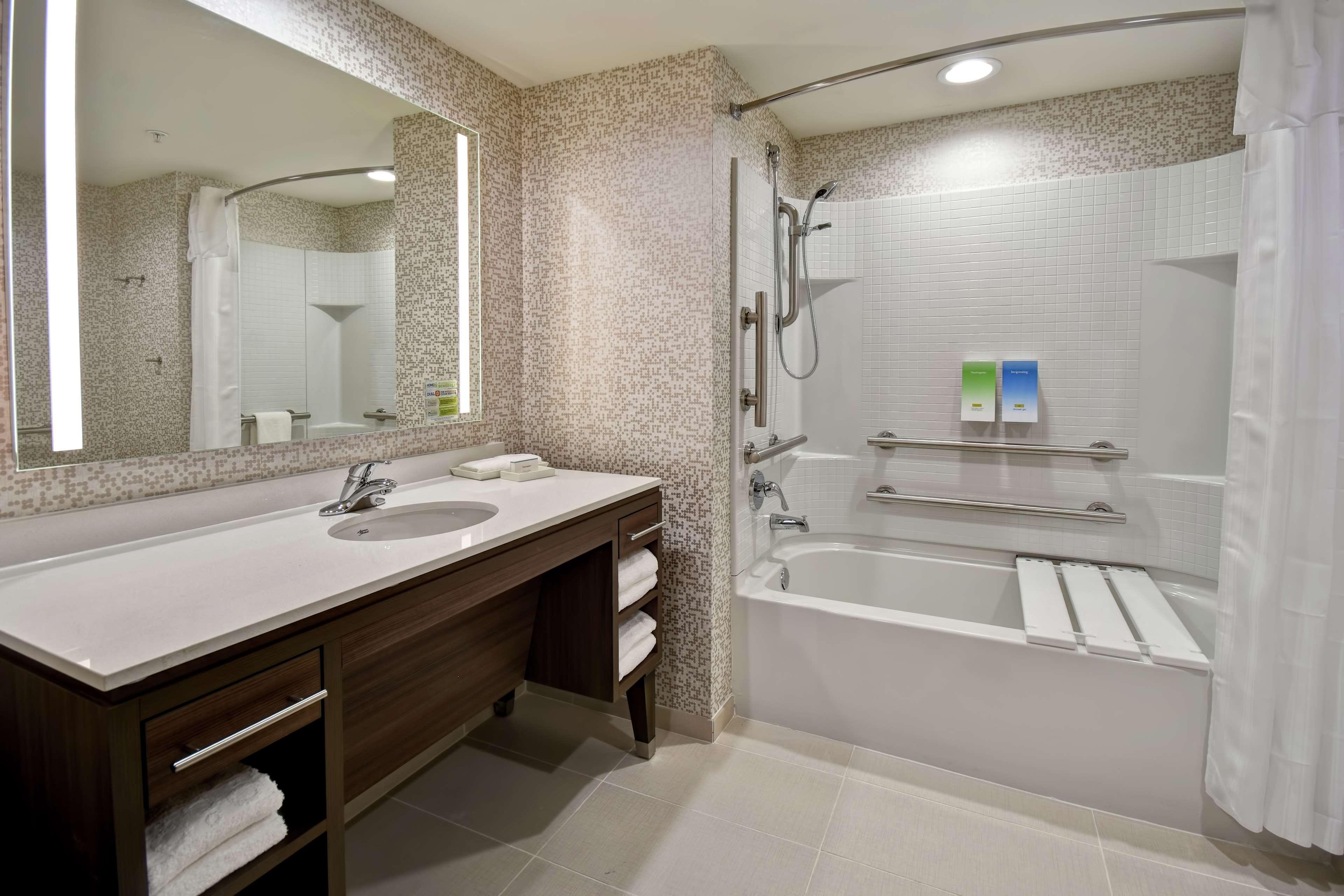 Home2 Suites By Hilton Frankfort Eksteriør billede