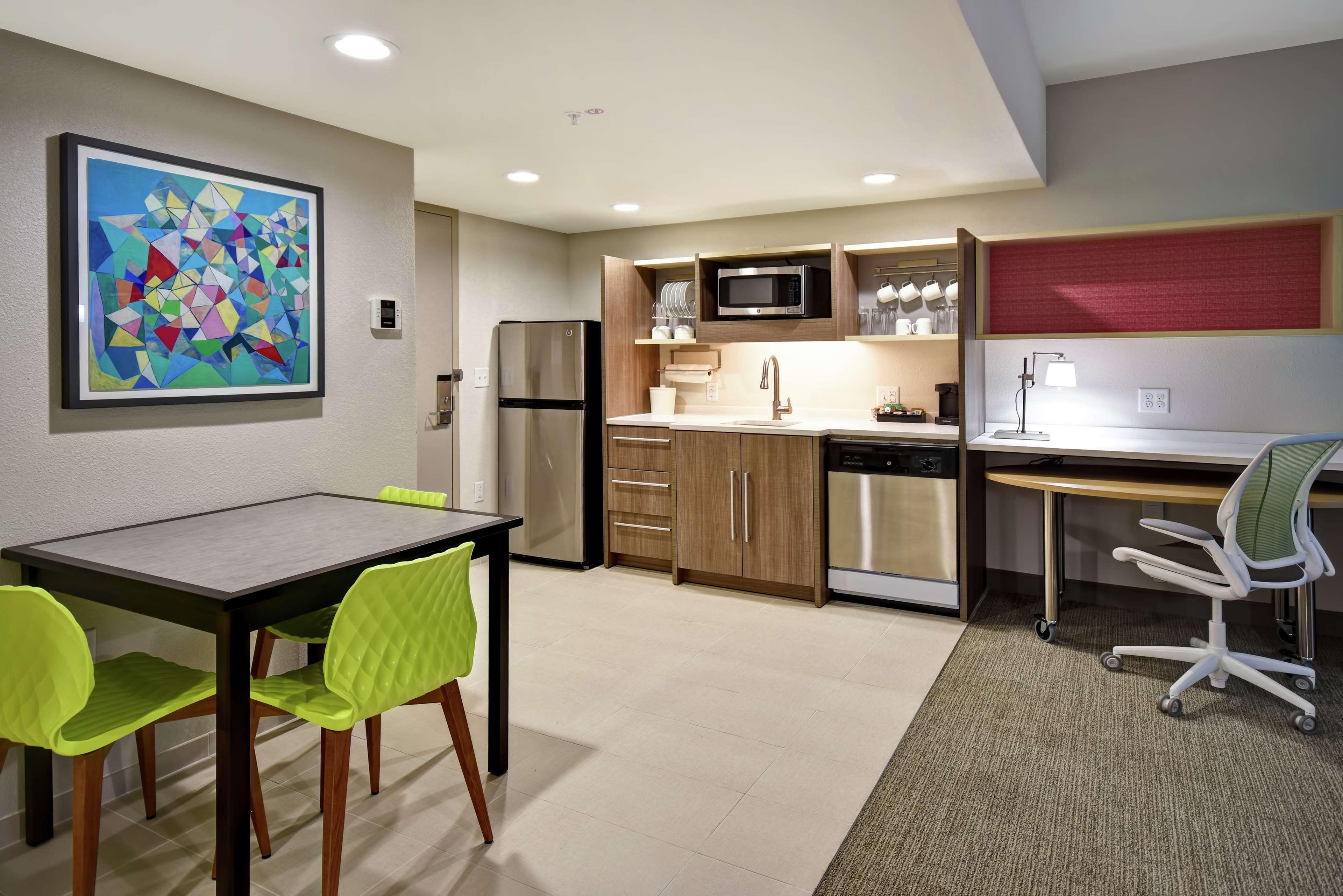 Home2 Suites By Hilton Frankfort Eksteriør billede