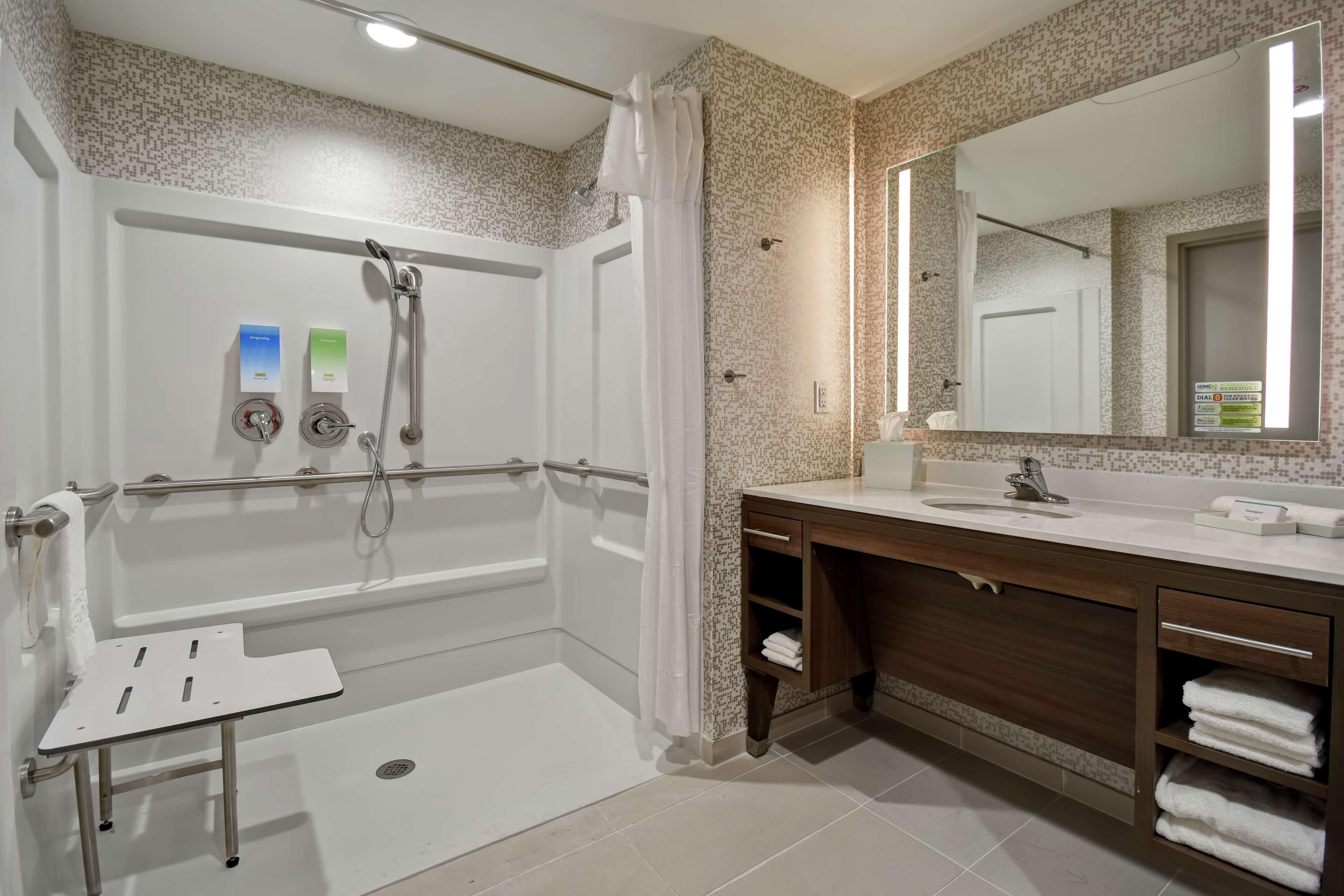Home2 Suites By Hilton Frankfort Eksteriør billede