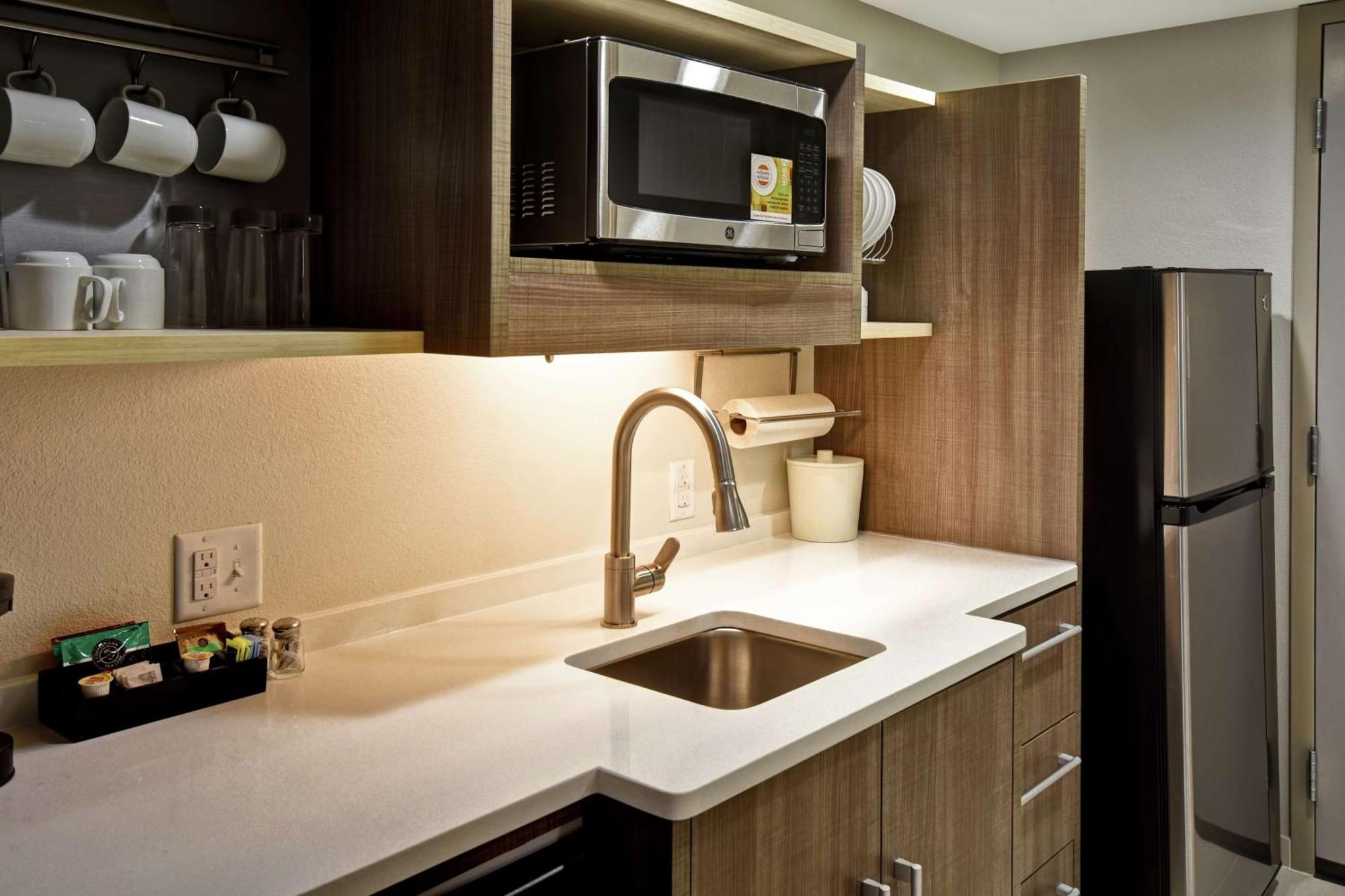 Home2 Suites By Hilton Frankfort Eksteriør billede